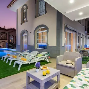 villa-marzella-costa-adeje.in-canary-islands.com/